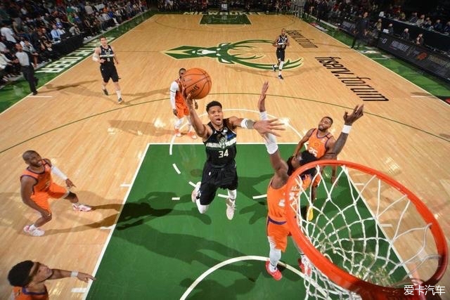 名记：76人消息人士担心布朗&詹姆斯的到来 会影响埃奇库姆的成长